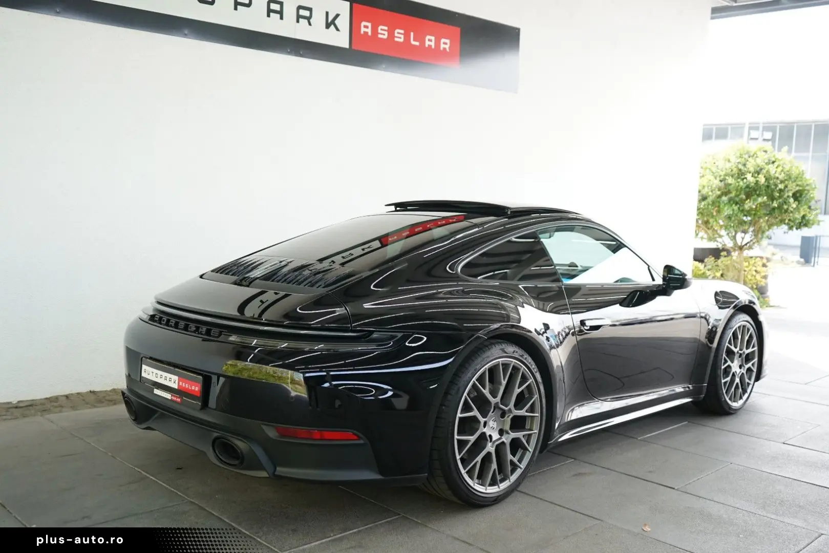 PORSCHE 992.2 911 Carrera Coupe Glasdach SpAbags Chrono