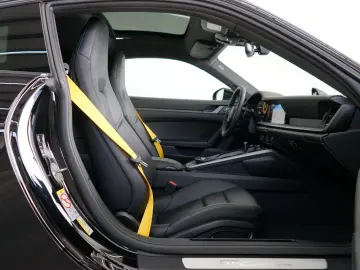 PORSCHE 992.2 911 Carrera Coupe Glasdach SpAbags Chrono