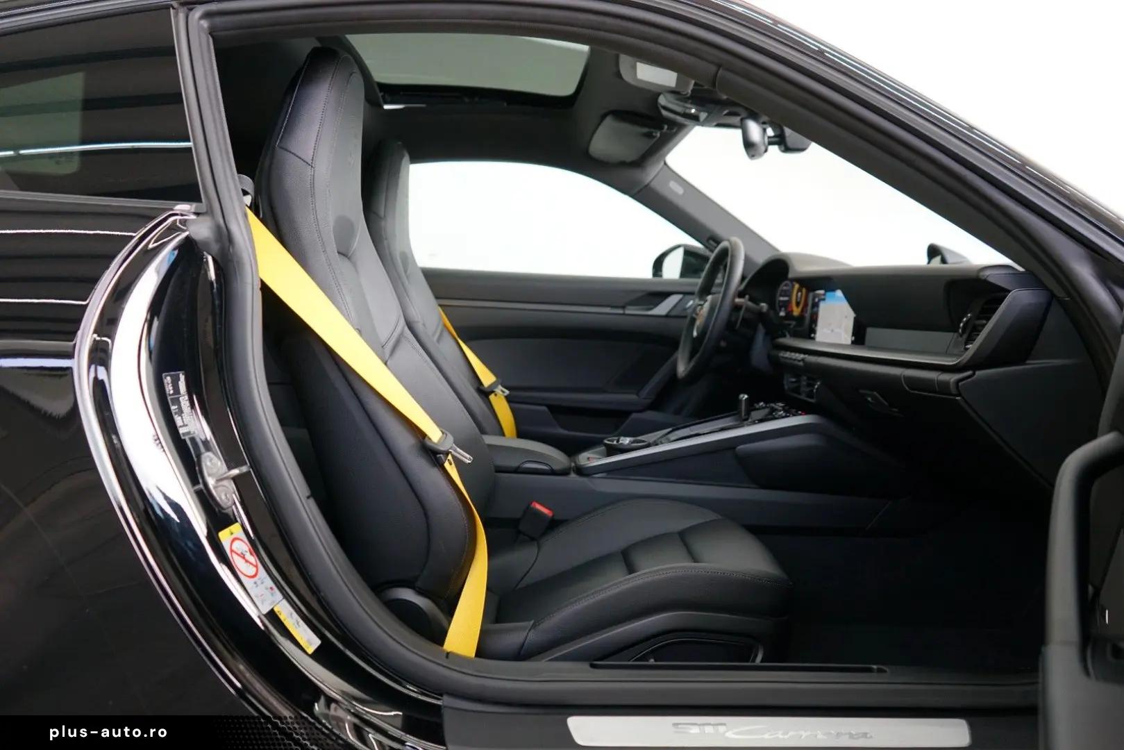 PORSCHE 992.2 911 Carrera Coupe Glasdach SpAbags Chrono