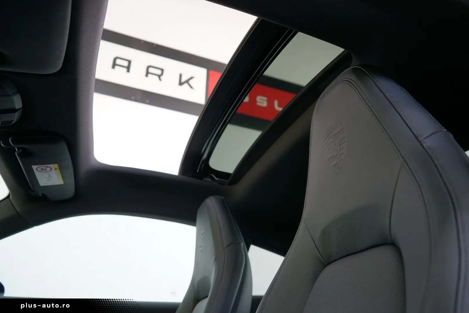 PORSCHE 992.2 911 Carrera Coupe Glasdach SpAbags Chrono