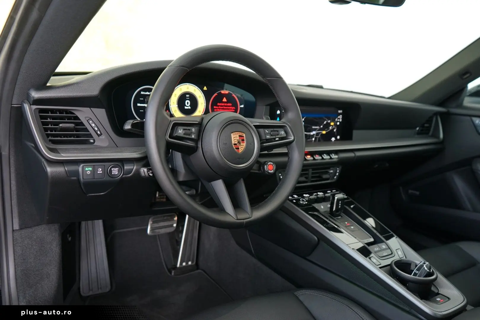 PORSCHE 992.2 911 Carrera Coupe Glasdach SpAbags Chrono