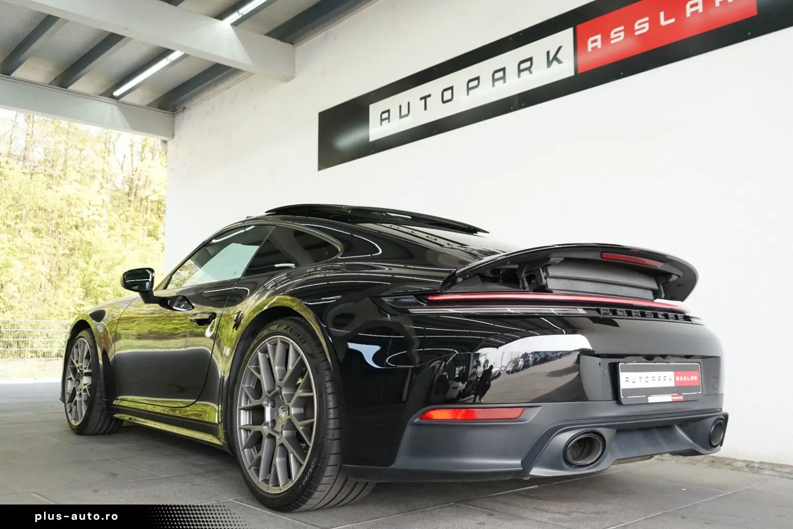 PORSCHE 992.2 911 Carrera Coupe Glasdach SpAbags Chrono