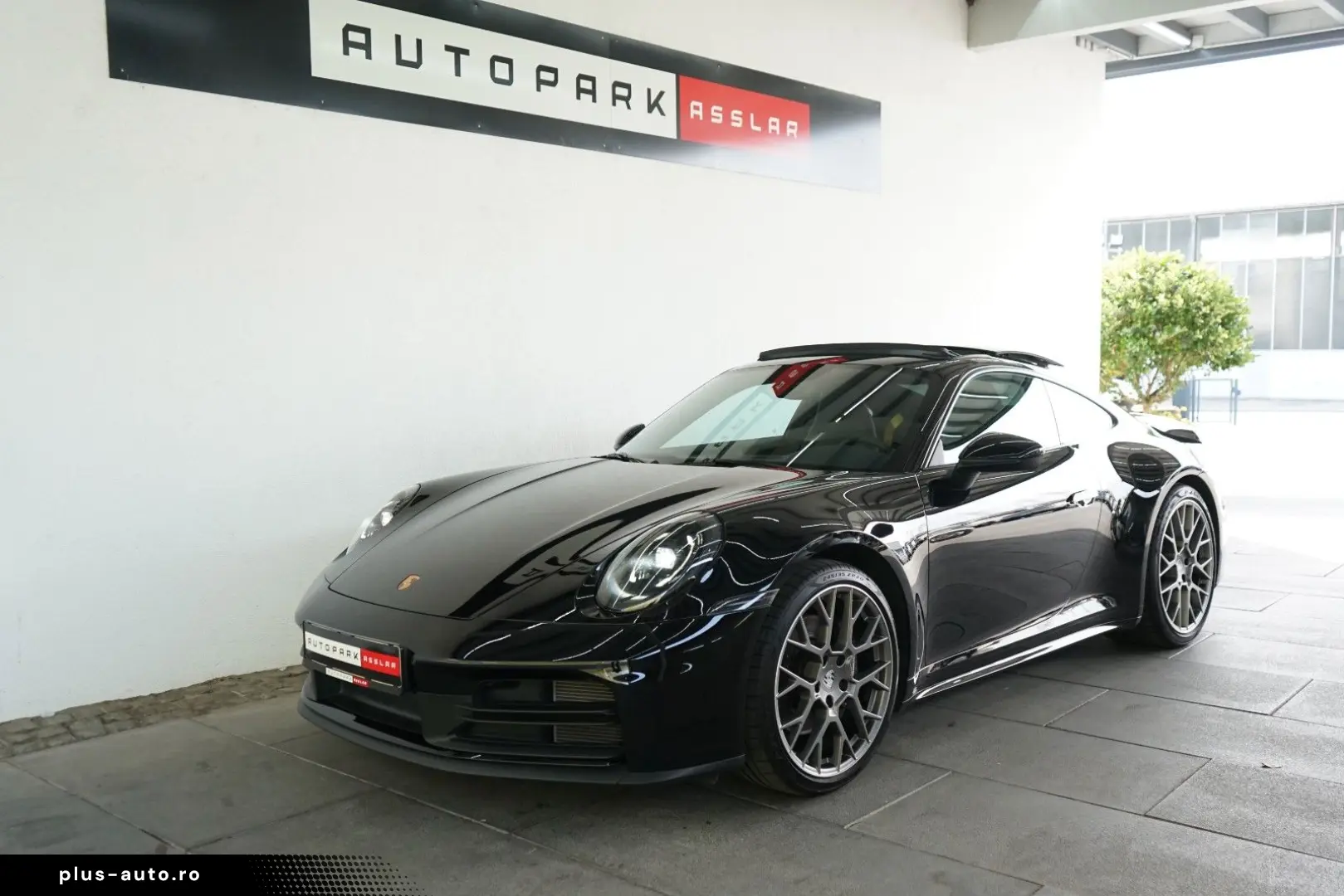 PORSCHE 992.2 911 Carrera Coupe Glasdach SpAbags Chrono
