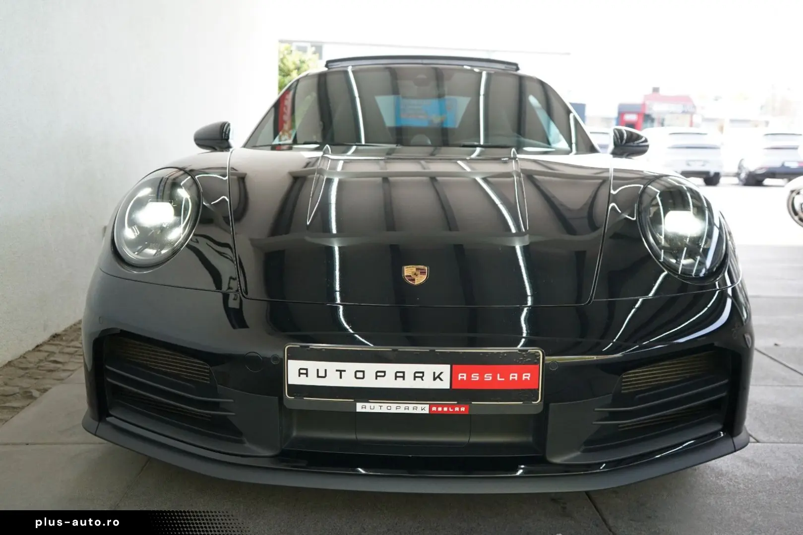 PORSCHE 992.2 911 Carrera Coupe Glasdach SpAbags Chrono