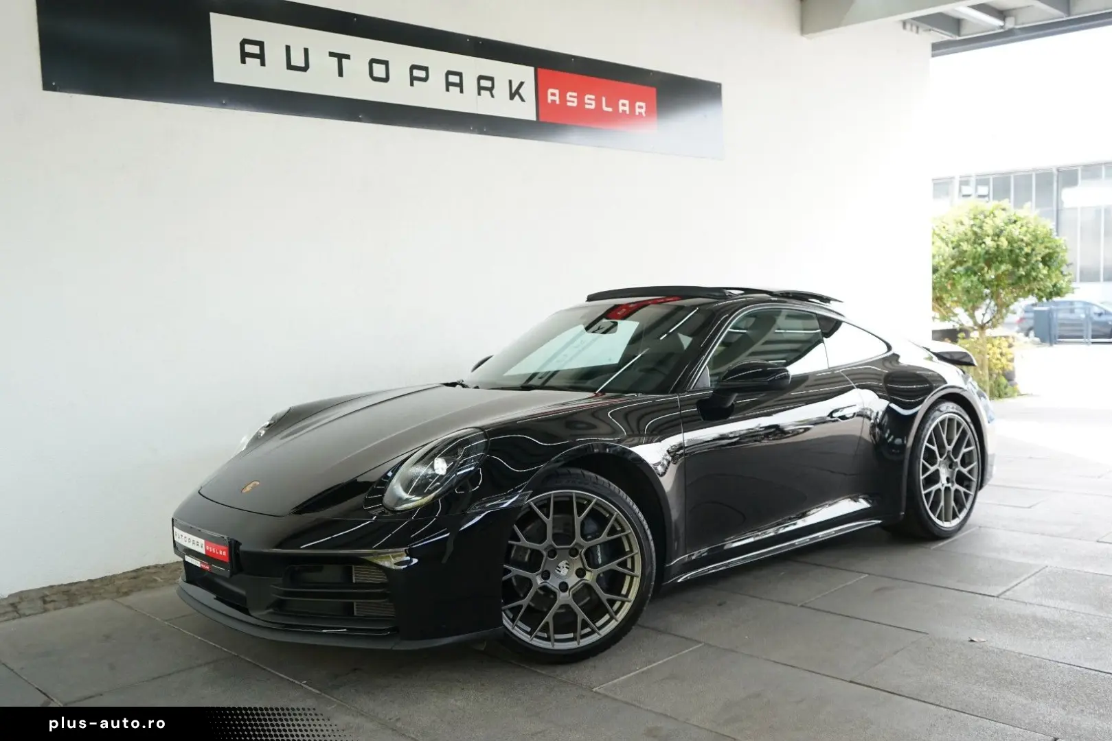 PORSCHE 992.2 911 Carrera Coupe Glasdach SpAbags Chrono