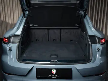 PORSCHE Cayenne E-Hybrid Coupé  BOSE  Inno  Chrono  Excl