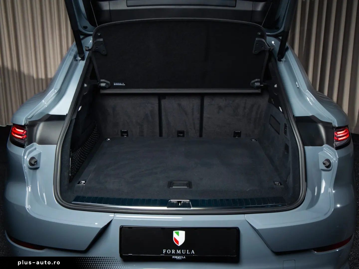 PORSCHE Cayenne E-Hybrid Coupé  BOSE  Inno  Chrono  Excl