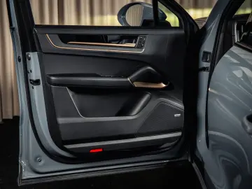 PORSCHE Cayenne E-Hybrid Coupé  BOSE  Inno  Chrono  Excl