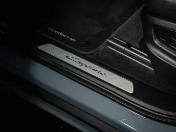 PORSCHE Cayenne E-Hybrid Coupé  BOSE  Inno  Chrono  Excl