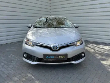 Toyota Auris 1.8 Hybrid 100.000 km de vanzare in RATE FIXE