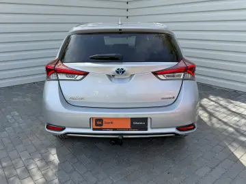 Toyota Auris 1.8 Hybrid 100.000 km de vanzare in RATE FIXE