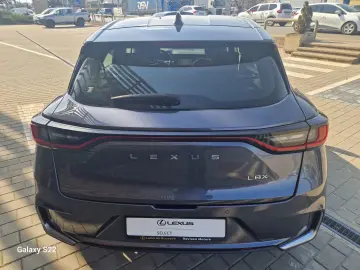 Lexus Lbx