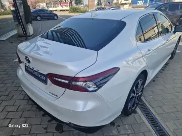 Toyota Camry Gen-Viii-2017