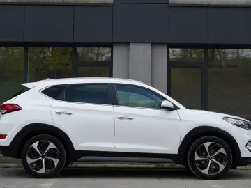 Hyundai Tucson 2.0 CRDI 4WD Automatik Premium