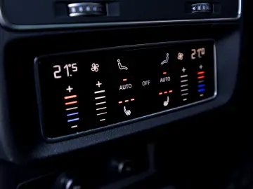 Audi Q8 50 TDI quattro S-Line