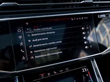 Audi Q8 50 TDI quattro S-Line