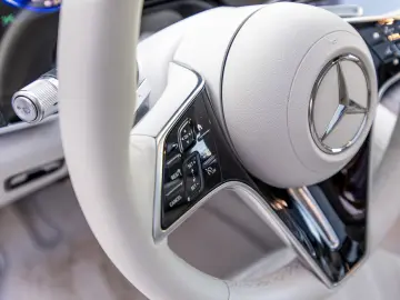 Mercedes Benz EQS 580 4M Dualtone Edition One