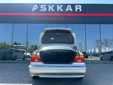 BMW Seria 5 525i 2003