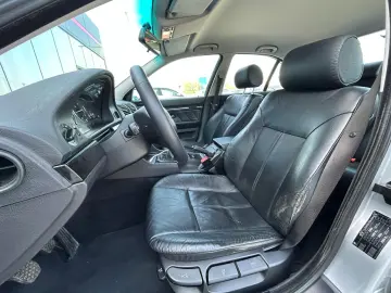 BMW Seria 5 525i 2003