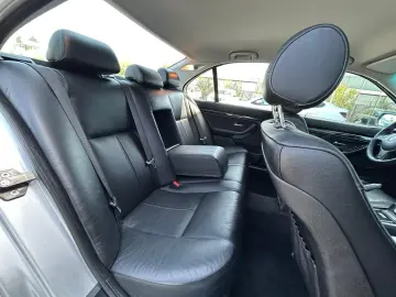 BMW Seria 5 525i 2003