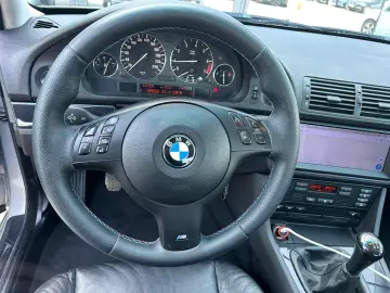 BMW Seria 5 525i 2003