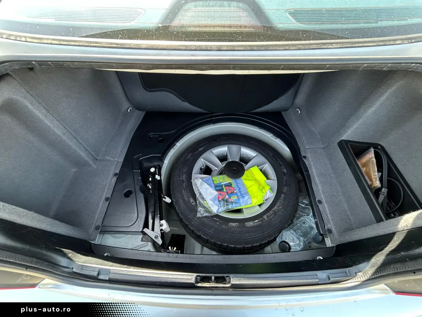 BMW Seria 5 525i 2003