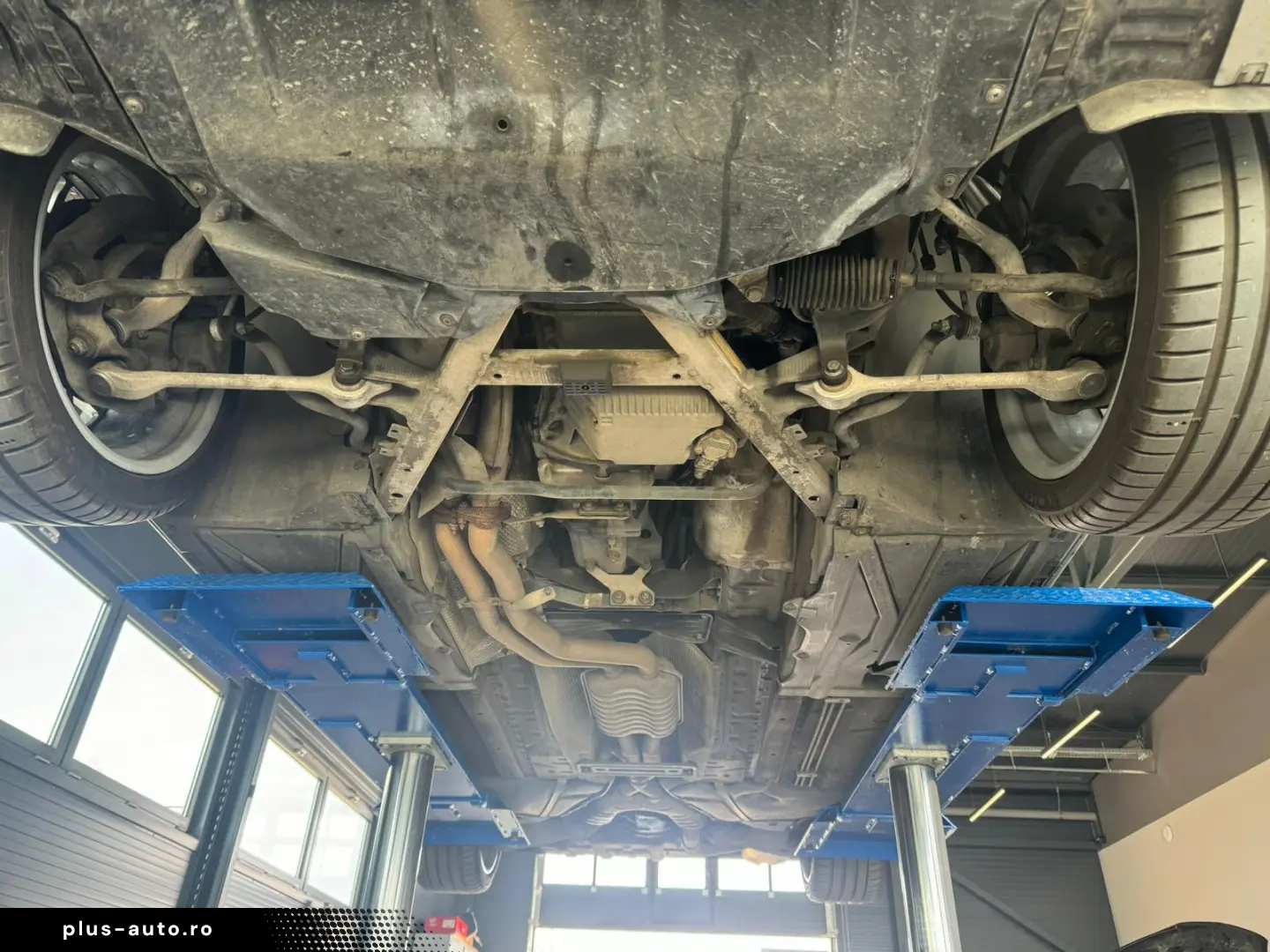 BMW Seria 5 525i 2003