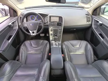 Volvo XC-60