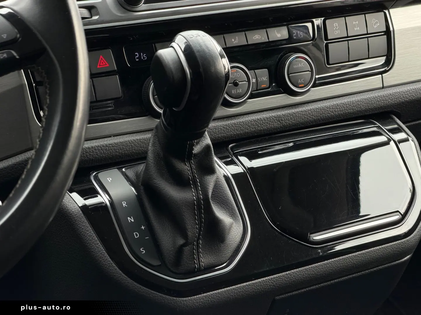 Volkswagen Multivan Gen-T6-2016