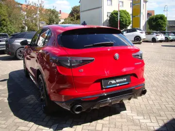 ALFA ROMEO Stelvio Veloce Q4 2.0 Turbo AT LED Navi Shz Klim