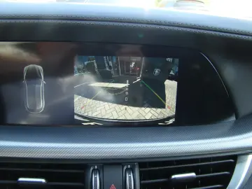 ALFA ROMEO Stelvio Veloce Q4 2.0 Turbo AT LED Navi Shz Klim