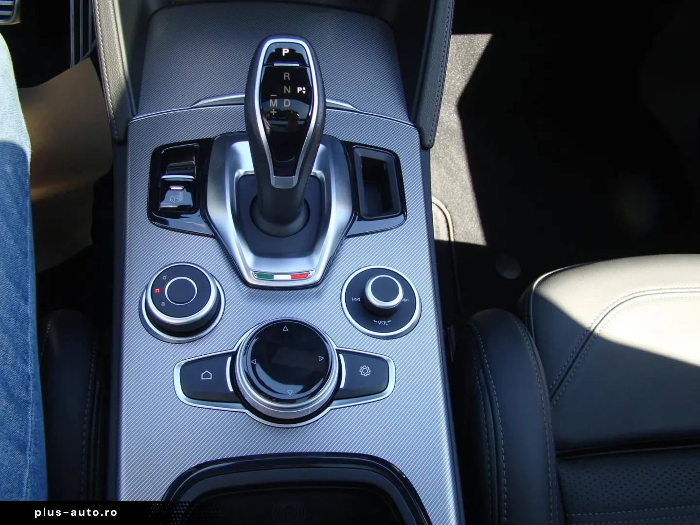 ALFA ROMEO Stelvio Veloce Q4 2.0 Turbo AT LED Navi Shz Klim