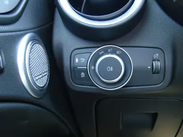 ALFA ROMEO Stelvio Veloce Q4 2.0 Turbo AT LED Navi Shz Klim