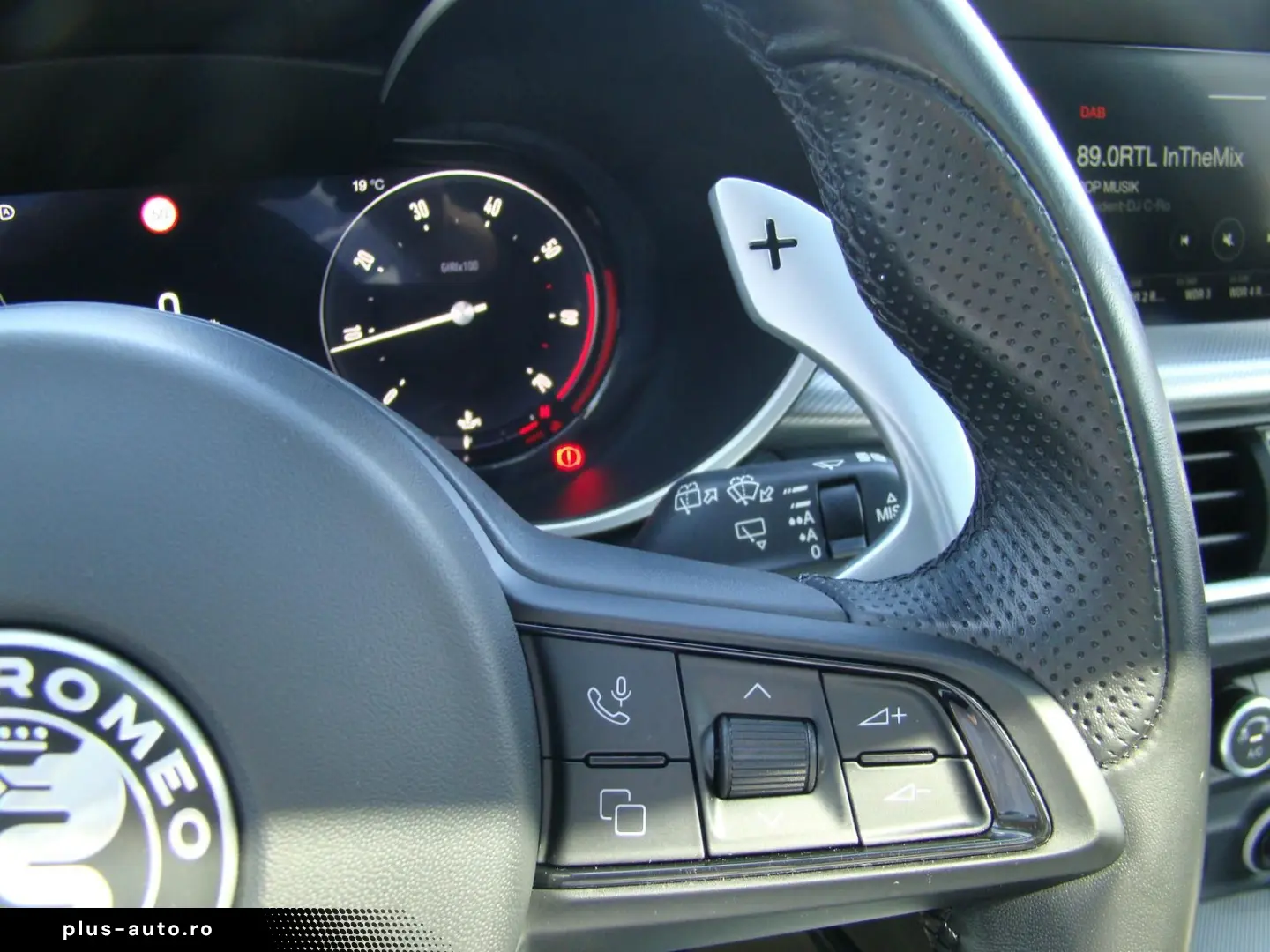 ALFA ROMEO Stelvio Veloce Q4 2.0 Turbo AT LED Navi Shz Klim