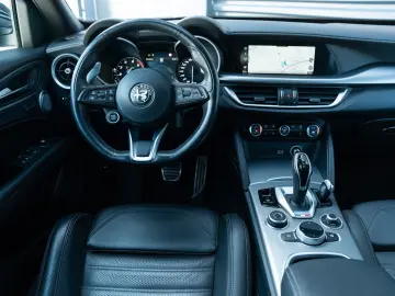 ALFA ROMEO Stelvio Veloce Q4