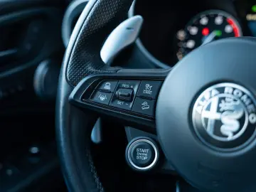 ALFA ROMEO Stelvio Veloce Q4