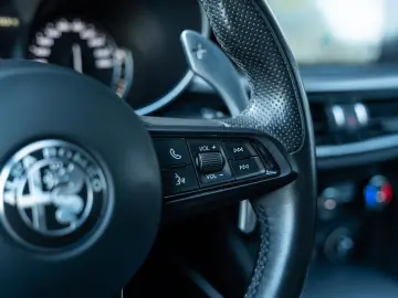 ALFA ROMEO Stelvio Veloce Q4