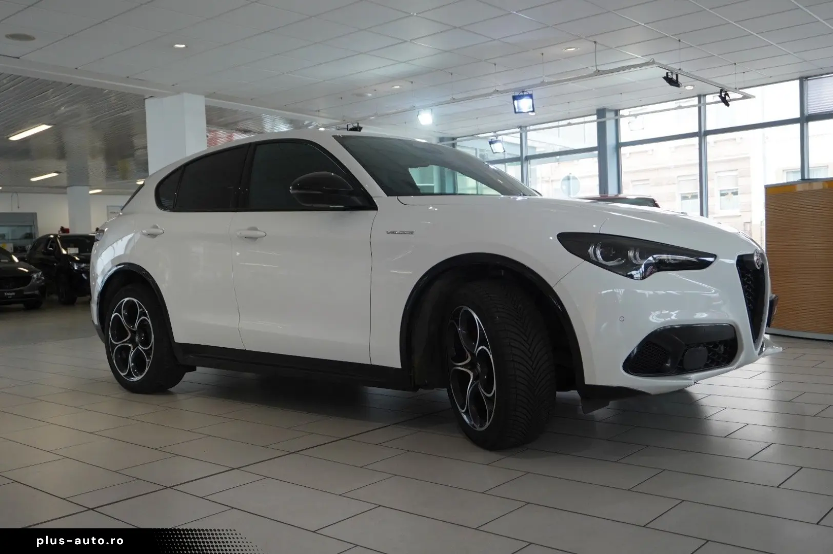 ALFA ROMEO Stelvio 2.2D VELOCE Q4 NAVI LED KAMERA MATRIX SH