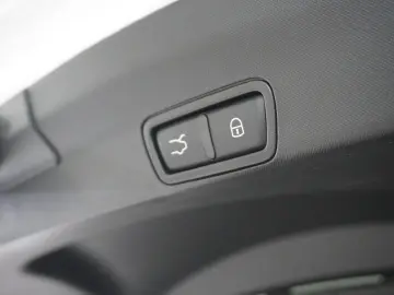 ALFA ROMEO Stelvio 2.2D VELOCE Q4 NAVI LED KAMERA MATRIX SH