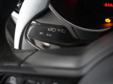 ALFA ROMEO Stelvio 2.2D VELOCE Q4 NAVI LED KAMERA MATRIX SH