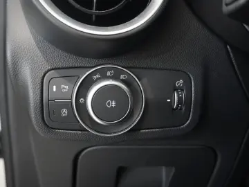 ALFA ROMEO Stelvio 2.2D VELOCE Q4 NAVI LED KAMERA MATRIX SH