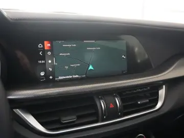 ALFA ROMEO Stelvio 2.2D VELOCE Q4 NAVI LED KAMERA MATRIX SH