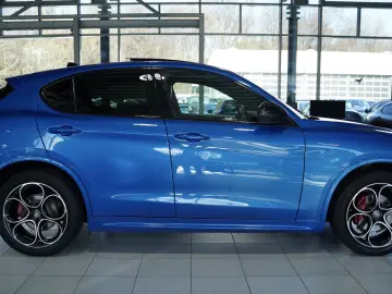 ALFA ROMEO Stelvio Veloce Q4  1.Hand  ACC  Pano  AHK