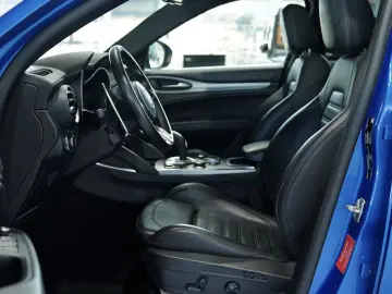 ALFA ROMEO Stelvio Veloce Q4  1.Hand  ACC  Pano  AHK