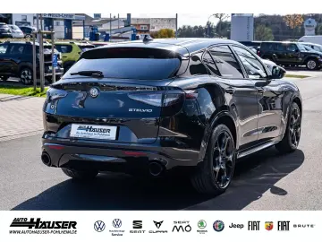 ALFA ROMEO Stelvio Veloce 2.2 Diesel Q4 PANO AHK 21ZOLL EL.