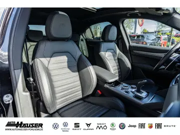 ALFA ROMEO Stelvio Veloce 2.2 Diesel Q4 PANO AHK 21ZOLL EL.