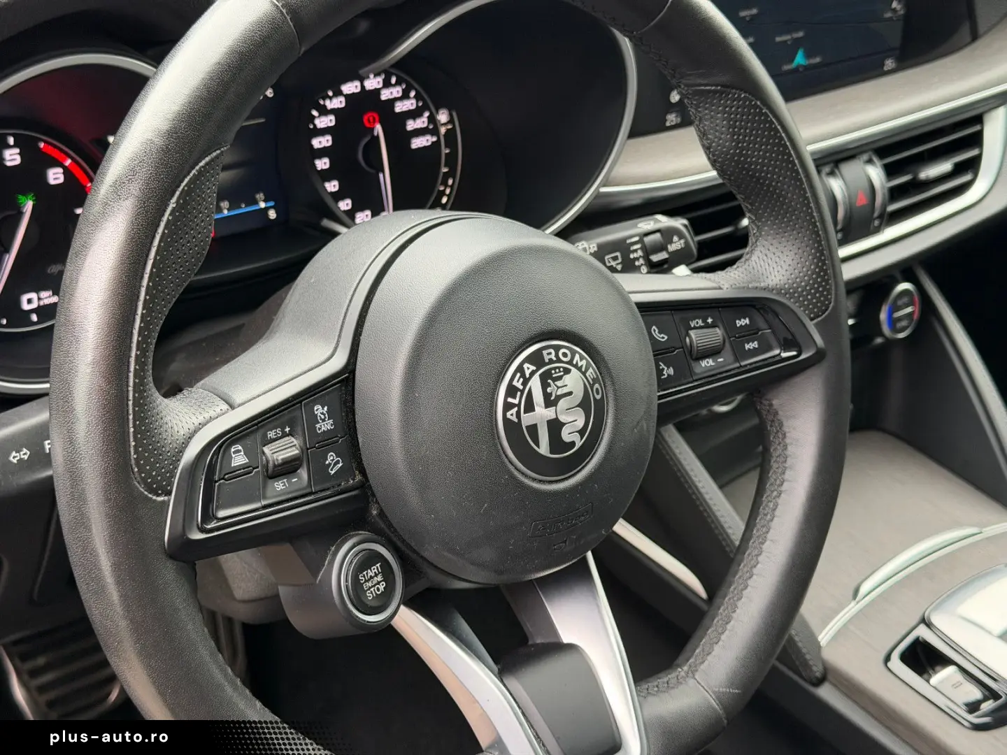 ALFA ROMEO Stelvio Ti Q4 MEMORY ACC NAVI KAMERA SHZ KLIMA