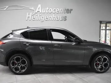ALFA ROMEO Stelvio Q4 MatLED Navi Leder Kam HarmKardon ACC