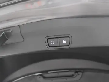 ALFA ROMEO Stelvio Q4 MatLED Navi Leder Kam HarmKardon ACC