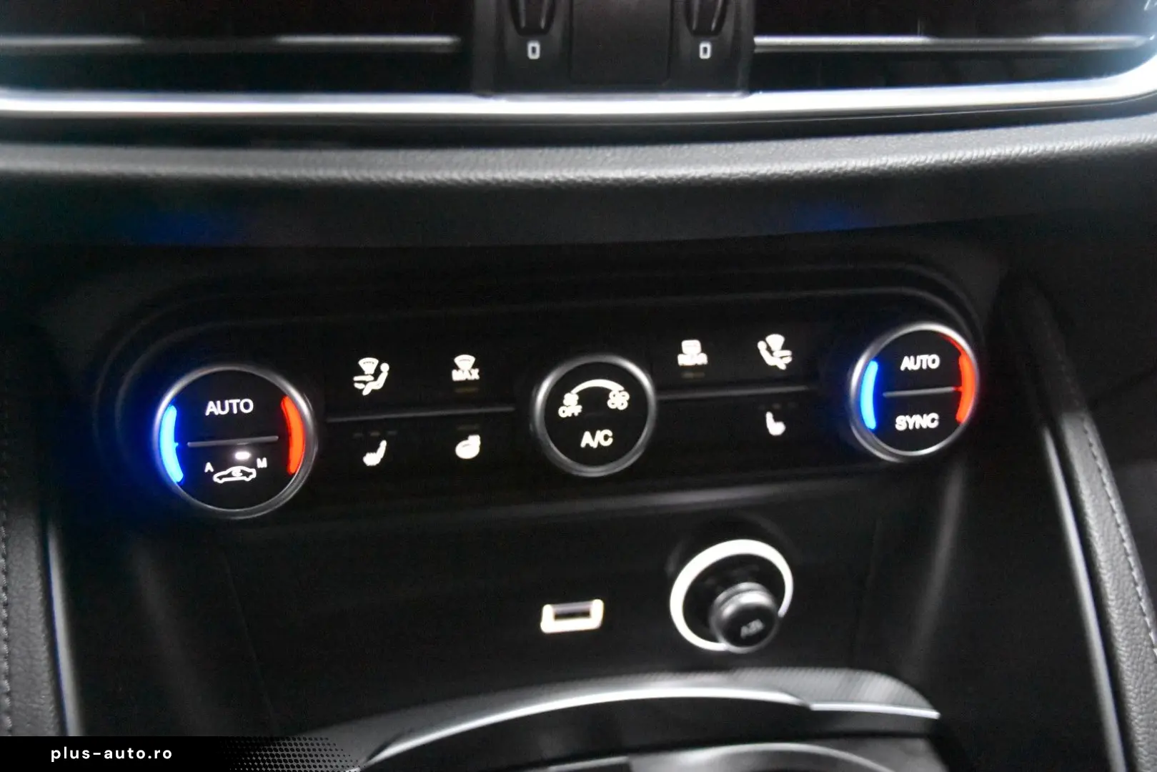 ALFA ROMEO Stelvio Q4 MatLED Navi Leder Kam HarmKardon ACC